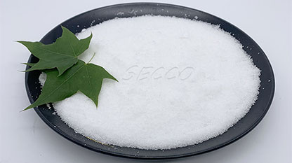 De Grond fir d'R&eacute;ckgang vun der Viskosit&eacute;it vun der anionescher Polyacrylamidl&eacute;isung